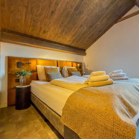 Chalet Mirnockblick *